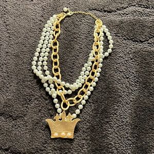 Susan Shaw pearl layered necklace with gold crown chain